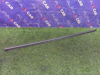 Запчасть молдинг двери передний левый VOLKSWAGEN GOLF 2017