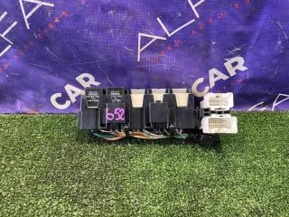 Фото запчасти блок предохранителей Subaru Forester 2013 контрактная запчасть Запчасть блок предохранителей Subaru Forester 2013
