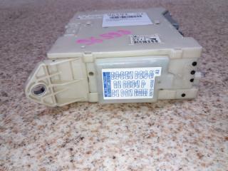 Блок предохранителей LEXUS IS250 GSE20 4GR-FSE 82730-53030 2 ракурс