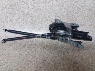 Петля капота передняя SUBARU EXIGA YA4 EJ204JPJME 2 ракурс Петля капота передняя SUBARU EXIGA YA4 EJ204JPJME 2 ракурс