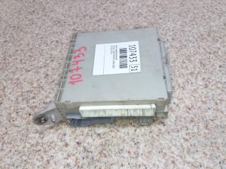 Блок предохранителей LEXUS LS460 USF40 1UR-FSE 82730-50150 1 ракурс