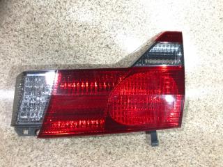 Вставка между стопов правая задняя TOYOTA ALPHARD ANH10, MNH10, ANH15, MNH15 58-8 1 ракурс Вставка между стопов правая задняя TOYOTA ALPHARD ANH10, MNH10, ANH15, MNH15 58-8 1 ракурс