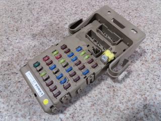 Блок предохранителей SUBARU LEGACY BRM 82201AJ010 1 ракурс