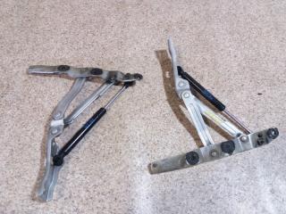 Петля крышки багажника задняя MITSUBISHI ECLIPSE D53A 6G72 2 ракурс