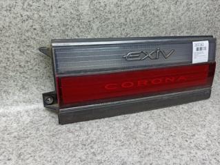 Вставка между стопов задняя TOYOTA CORONA EXIV ST180 75082-20230 3 ракурс