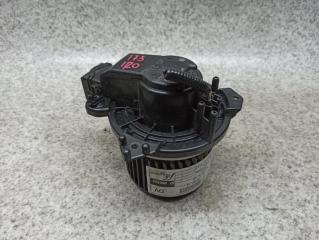 Мотор печки передний SUZUKI SPACIA MK32S R06A 1 ракурс Мотор печки передний SUZUKI SPACIA MK32S R06A 1 ракурс