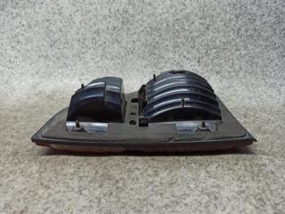 Вставка между стопов правая задняя TOYOTA LAND CRUISER UZJ100 60-108 3 ракурс