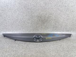 Запчасть накладка 5-й двери задняя TOYOTA AURIS