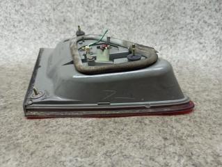 Вставка между стопов правая задняя TOYOTA CROWN GRS180, GRS181, GRS182, GRS183, GRS184 30-304 3 ракурс