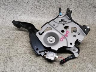 Педаль ручника TOYOTA VELLFIRE ANH20 2 ракурс