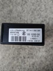 Электронный блок BMW X5 E53 37,14-1 092 396 4 ракурс