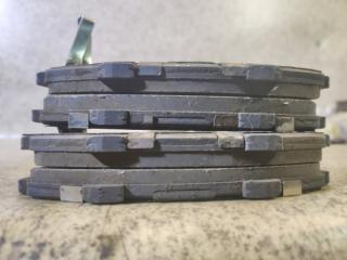 Тормозные колодки передние HONDA STEPWGN RF3 3 ракурс