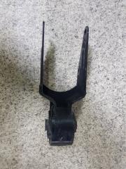 Подушка кпп задняя SUZUKI CARRY TRUCK DA63T K6A 2 ракурс Подушка кпп задняя SUZUKI CARRY TRUCK DA63T K6A 2 ракурс