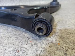 Рычаг правый передний SUBARU IMPREZA GK2, GK3, GK6, GK7, GT2, GT3, GT6, GT7 4 ракурс