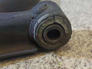 Рычаг правый передний TOYOTA CORONA ST170 3 ракурс