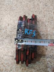 Тормозные колодки передние HONDA STEPWGN RF3 1 ракурс