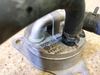 Холодильник TOYOTA ISIS ZNM10 1ZZ-FE 3 ракурс