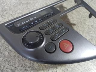 Климат-контроль TOYOTA WISH ZNE10 88650-68010 3 ракурс