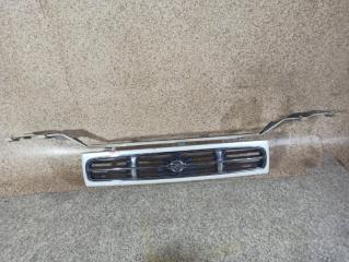 Решетка радиатора передняя NISSAN PRAIRIE M11 62310-50r00-04 1 ракурс