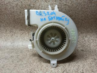 Мотор охлаждения батареи TOYOTA CROWN GWS204 G9230-30010 1 ракурс Мотор охлаждения батареи TOYOTA CROWN GWS204 G9230-30010 1 ракурс