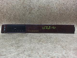 Консоль торпеды TOYOTA CROWN MAJESTA UZS151 55663-30080 1 ракурс