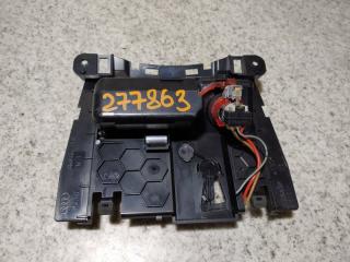 Пепельница AUDI A4 8K2 8K0857951 2 ракурс Пепельница AUDI A4 8K2 8K0857951 2 ракурс