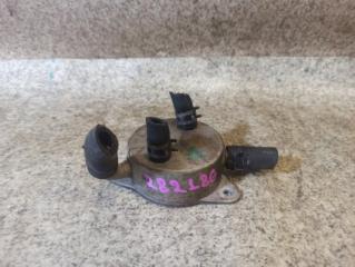 Фото запчасти холодильник TOYOTA NOAH контрактная запчасть Запчасть холодильник TOYOTA NOAH