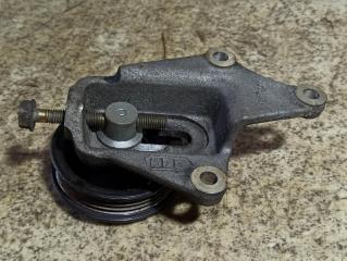 Ролик натяжной TOYOTA ESTIMA TCR10 2TZ-FZE 3 ракурс