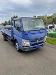 Брызговик левый передний MITSUBISHI FUSO CANTER FEA50 4P10-T 1 ракурс Брызговик левый передний MITSUBISHI FUSO CANTER FEA50 4P10-T 1 ракурс