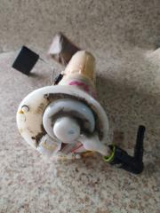 Топливный насос SUZUKI PALETTE MK21S K6A 15100-82K01 1 ракурс