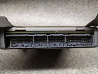Блок управления efi MAZDA FAMILIA BHALP Z5 Z52118881B 2 ракурс