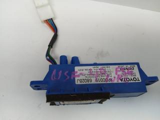 Электронный блок LEXUS LS460 USF40 1UR-FSE 88051-22010 2 ракурс