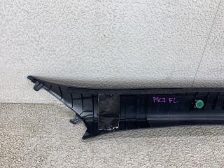 Накладка на стойку кузова левая передняя HONDA CIVIC FK7 5 ракурс