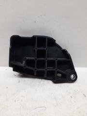 Крепеж бампера правый передний LEXUS LS460 USF40 53853-50010 2 ракурс