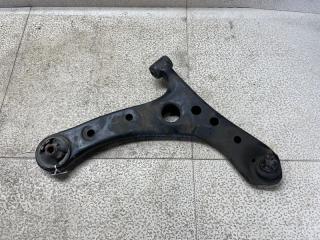 Рычаг правый передний TOYOTA VOXY AZR65 1AZ-FSE 1 ракурс