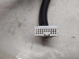 Зеркало правое переднее HONDA STEPWGN RK5 R20A 3 ракурс