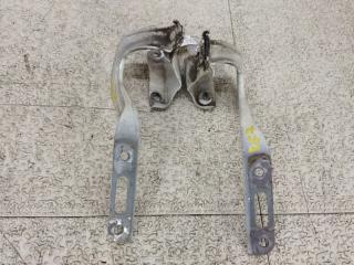 Петля капота HONDA STEPWGN RF7 1 ракурс