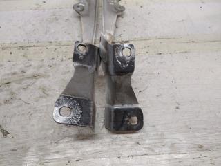Петля капота передняя NISSAN CEDRIC Y31 3 ракурс Петля капота передняя NISSAN CEDRIC Y31 3 ракурс