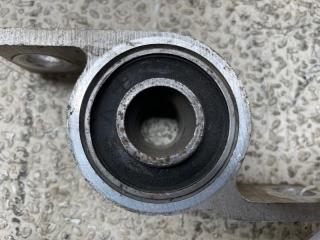 Сайлентблок правый передний SUBARU IMPREZA GG2 EJ15 20201AA030 2 ракурс