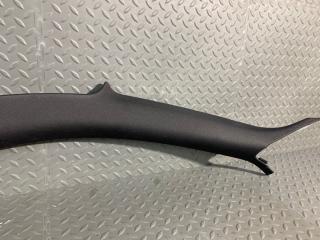 Накладка на стойку кузова левая передняя AUDI TT 8J3 8J8867233 3 ракурс