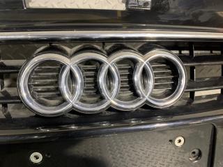 Решетка радиатора AUDI TT 8J3 8J0853651H 4 ракурс