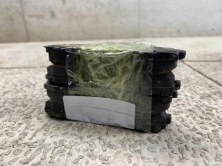 Тормозные колодки передние MITSUBISHI MINICA H32A 3G83 2 ракурс