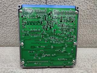 Блок управления efi NISSAN ELGRAND ALWE50 VG33E 23710VG005 2 ракурс