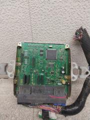 Блок управления efi SUBARU LEGACY BH5 EJ20 22611AF181 5 ракурс