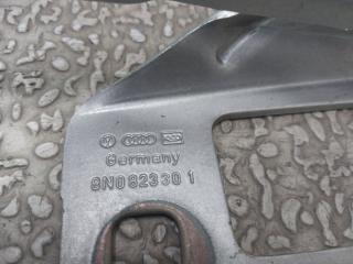 Петля капота AUDI TT 8N3 2 ракурс