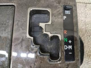 Консоль кпп LEXUS LS460 USF40 1UR-FSE 1A8H5-010G 4 ракурс Консоль кпп LEXUS LS460 USF40 1UR-FSE 1A8H5-010G 4 ракурс