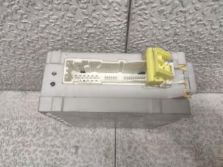 Блок предохранителей LEXUS LS460 USF40 1UR-FSE 82730-50730 4 ракурс