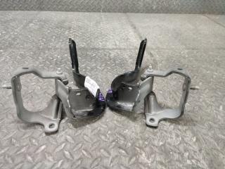Петли 5-й двери AUDI A4 8K 5 ракурс Петли 5-й двери AUDI A4 8K 5 ракурс