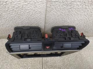 Консоль магнитофона TOYOTA SIENTA NCP175 555412-2430 2 ракурс Консоль магнитофона TOYOTA SIENTA NCP175 555412-2430 2 ракурс