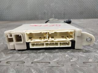 Блок предохранителей TOYOTA MARK X GRX130 89221-22260 4 ракурс